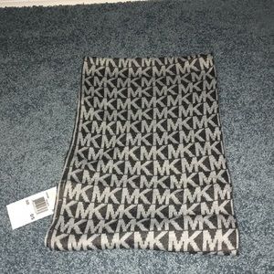 Authentic never worn Michael Kors scarf!